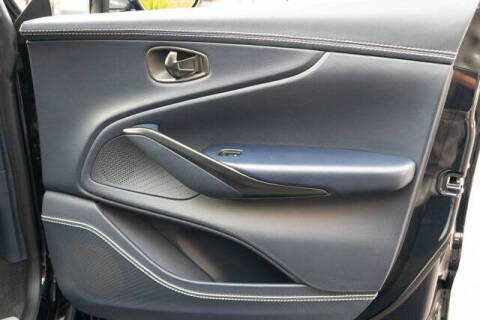 2021 Aston Martin DBX