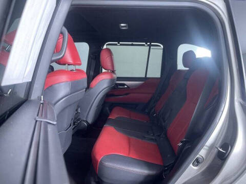 2024 Lexus LX 600 F SPORT Handling