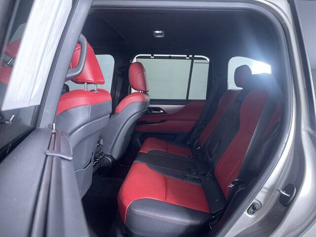 2024 Lexus LX 600 F SPORT Handling