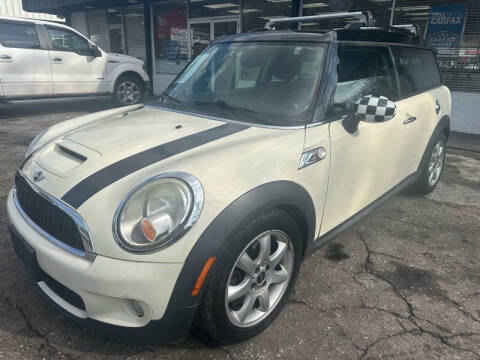 2010 MINI Cooper Clubman for sale at Car Online in Roswell GA