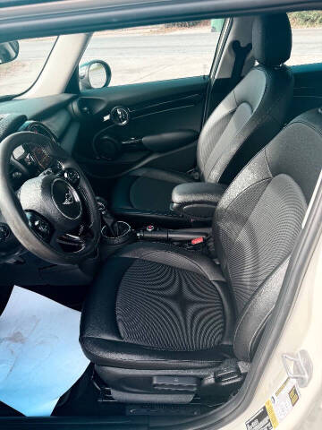 2016 MINI Hardtop 4 Door Cooper