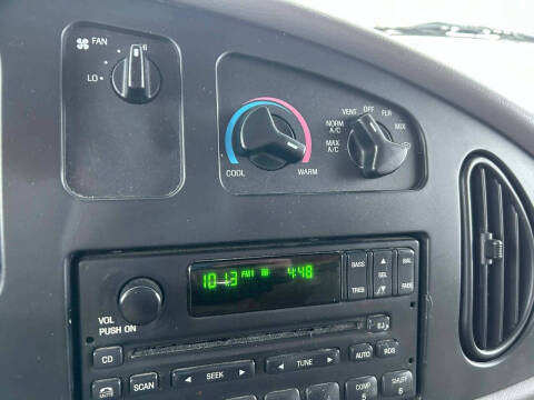 2001 Ford E-Series E-450 SD