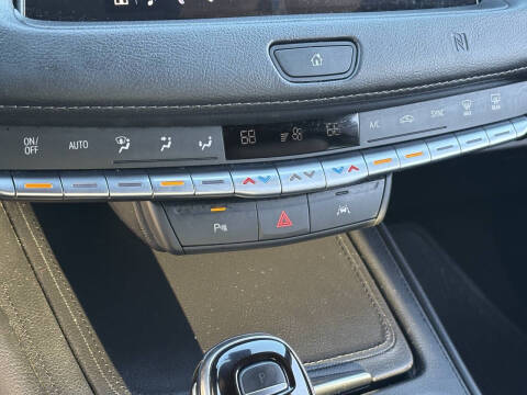 2020 Cadillac XT4 Premium Luxury