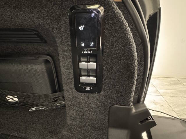 2023 Land Rover Range Rover P530 SE LWB