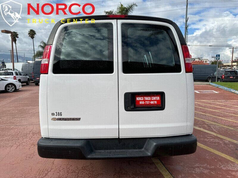 2021 Chevrolet Express 2500