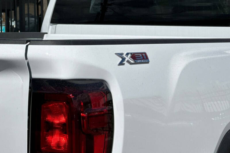 2024 GMC Sierra 2500HD Pro