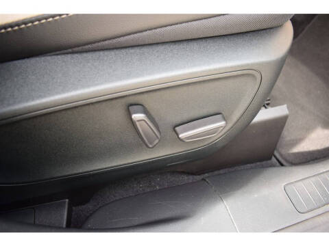 2022 Ford Escape Plug-In Hybrid Titanium