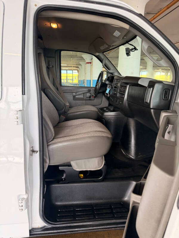 2017 Chevrolet Express 3500