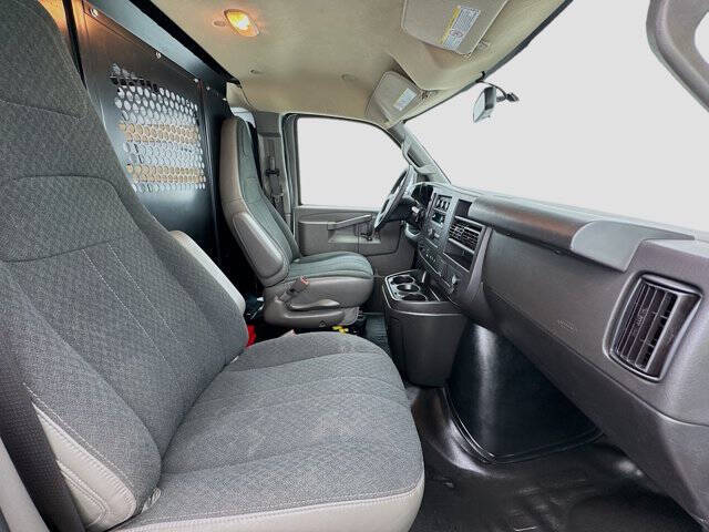 2024 Chevrolet Express 2500