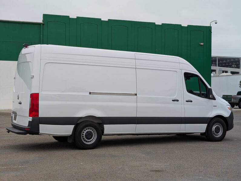 2024 Mercedes-Benz eSprinter 2500