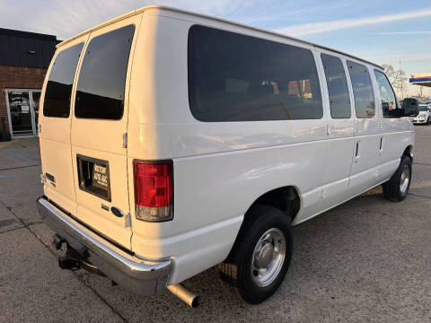 2014 Ford E-Series E-350 SD XL