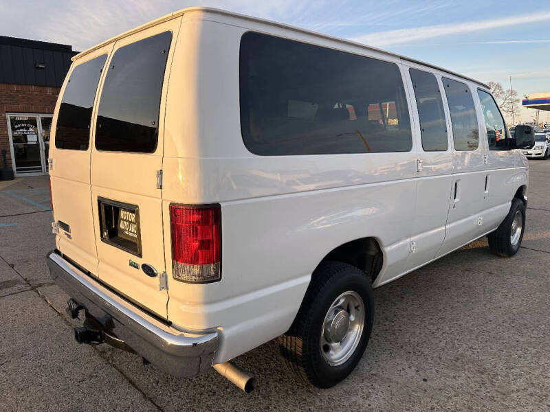 2014 Ford E-Series E-350 SD XL