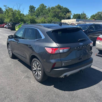 2020 Ford Escape Titanium