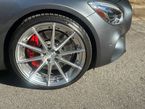 2017 Mercedes-Benz AMG GT