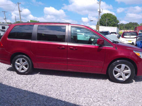 2011 Volkswagen Routan SE
