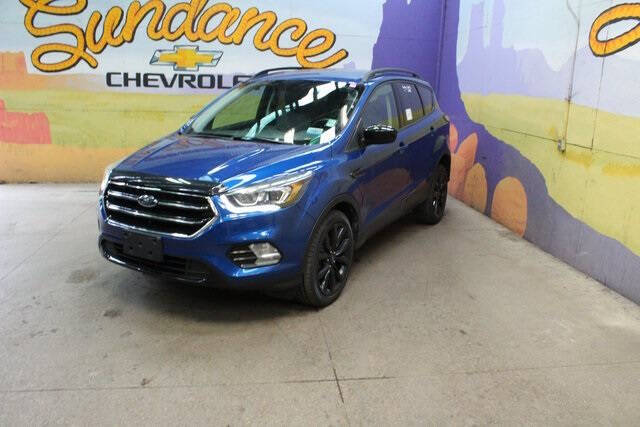 Used 2017 Ford Escape SE with VIN 1FMCU0GD1HUB83533 for sale in Grand Ledge, MI
