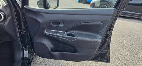 2020 Nissan Versa SR