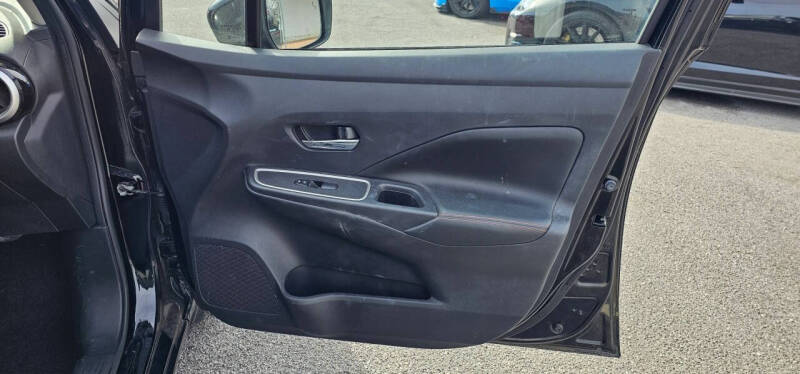 2020 Nissan Versa SR