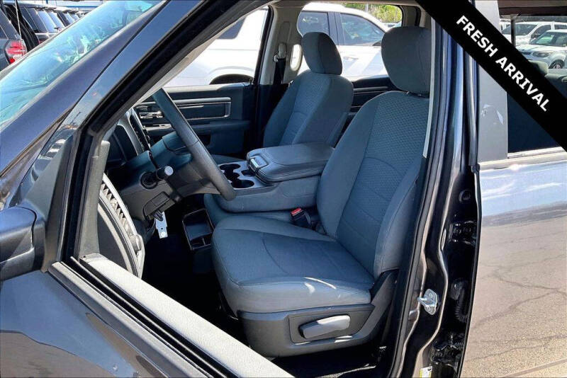 2017 RAM 1500 SLT