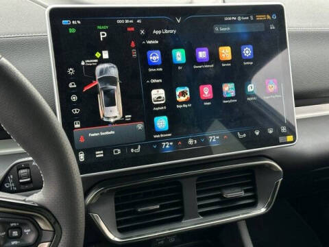 2025 VinFast VF8 Plus