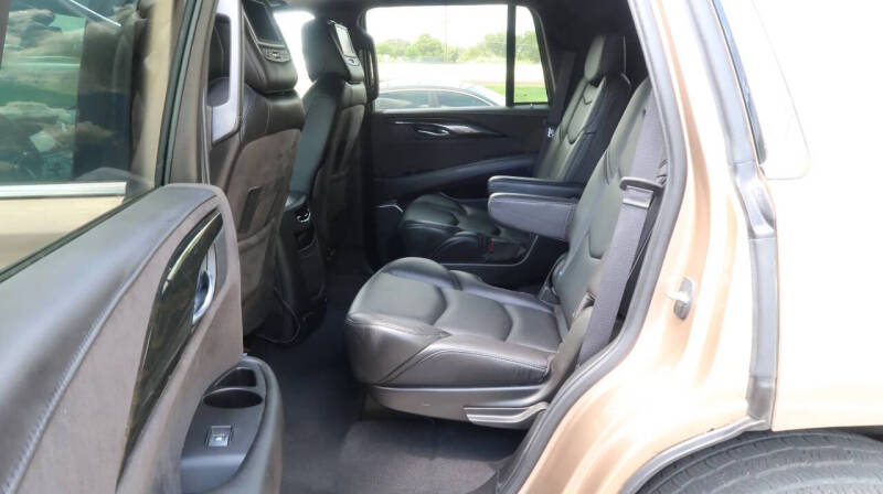 2020 Cadillac Escalade Platinum