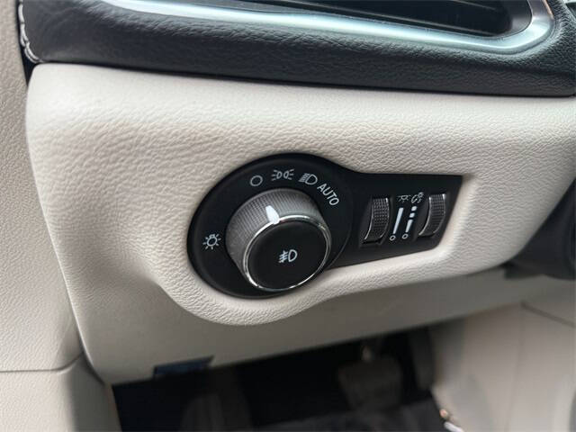 2022 Chrysler Pacifica Hybrid Limited