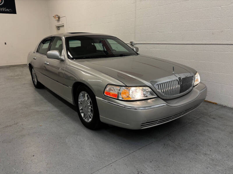 2006 Lincoln Town Car Signature Limited