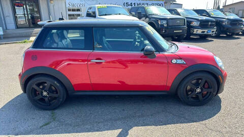 2011 MINI Cooper John Cooper Works