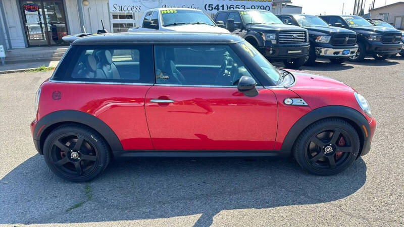 2011 MINI Cooper John Cooper Works