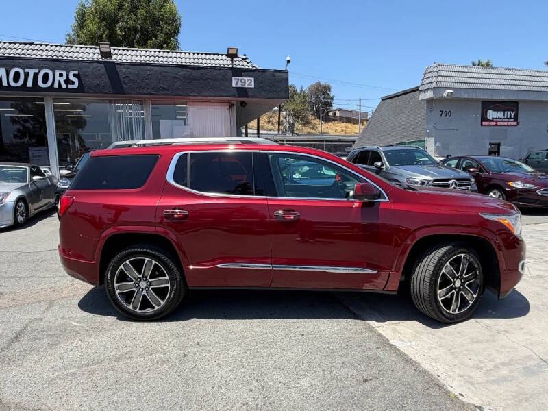 2017 GMC Acadia Denali