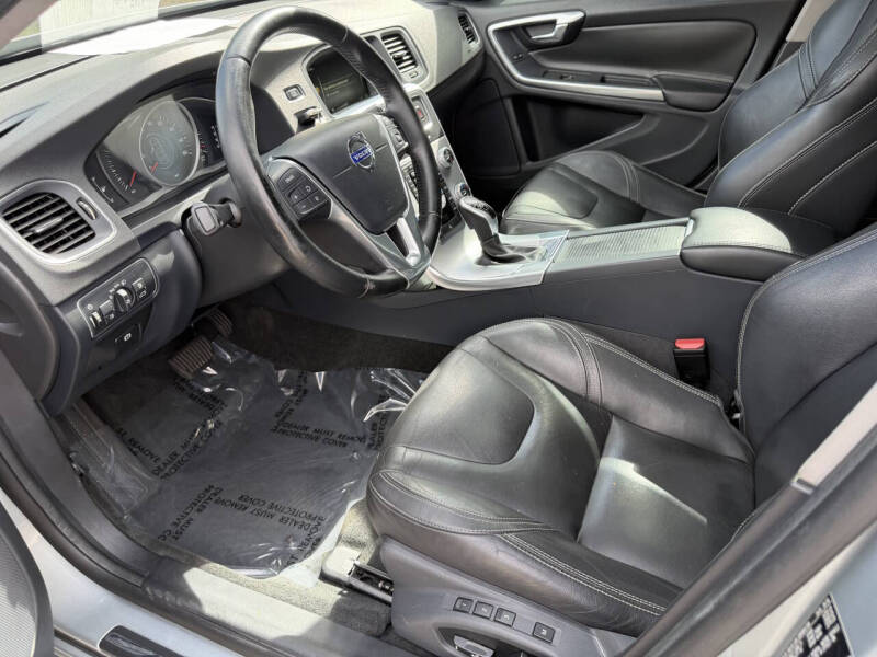 2017 Volvo S60 T5 Dynamic