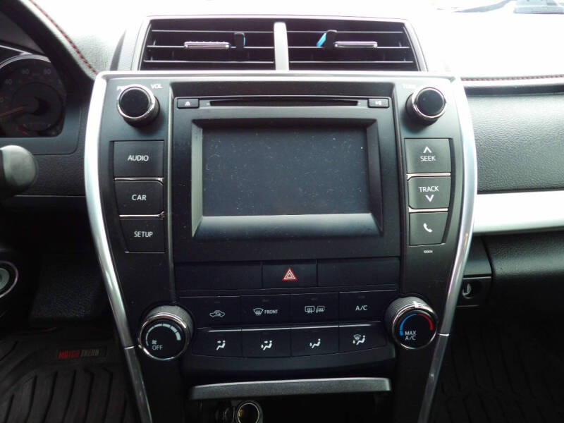 2016 Toyota Camry SE