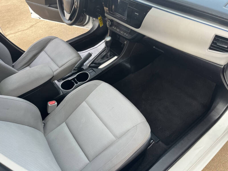 2016 Toyota Corolla LE