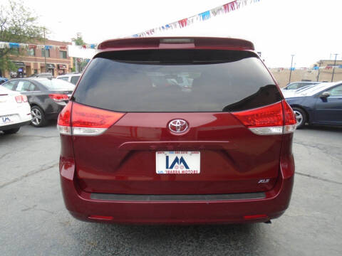 2011 Toyota Sienna XLE 8-Passenger