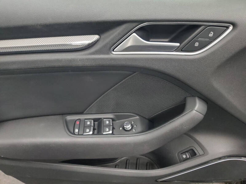 2017 Audi A3 Sportback e-tron 1.4T Premium Plus