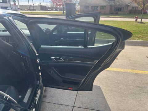 2016 Porsche Panamera GTS