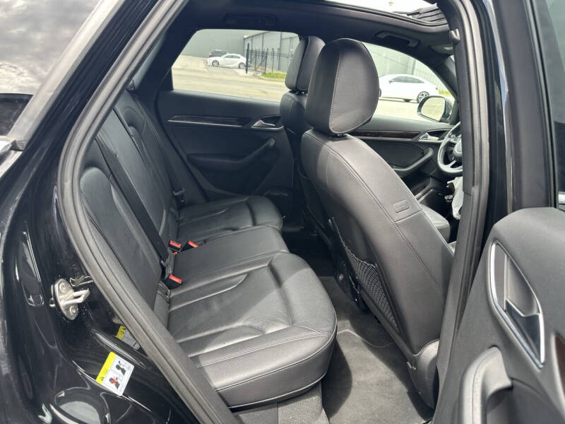 2015 Audi Q3 2.0T quattro Prestige