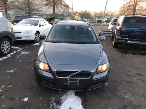 2007 Volvo V50 for sale at Vuolo Auto Sales in North Haven CT