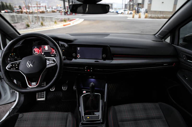 2023 Volkswagen Golf GTI 40th Anniversary Edition