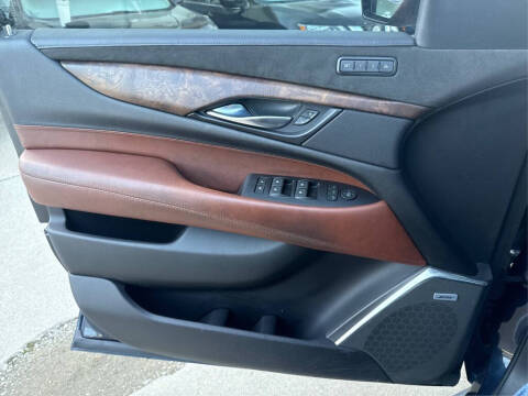 2019 Cadillac Escalade Luxury