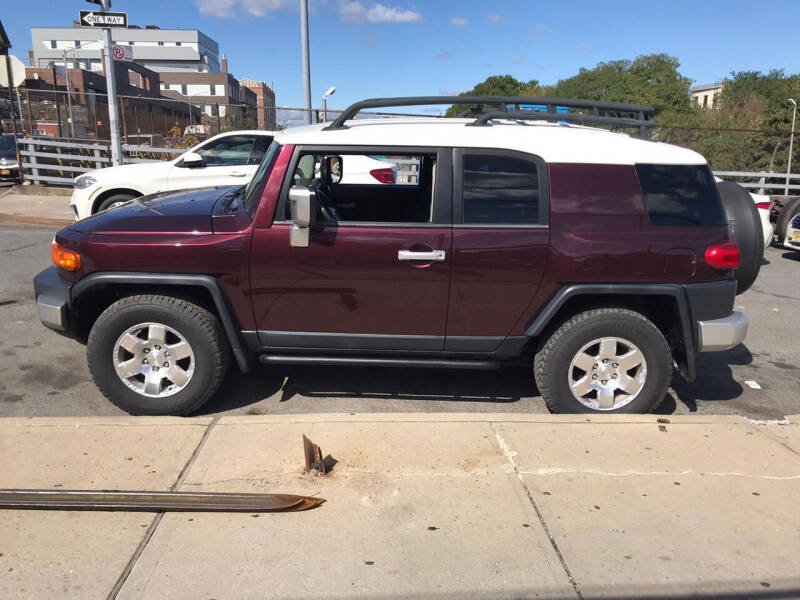 2007 Toyota FJ Cruiser for sale at BLS AUTO SALES LLC in Bronx NY