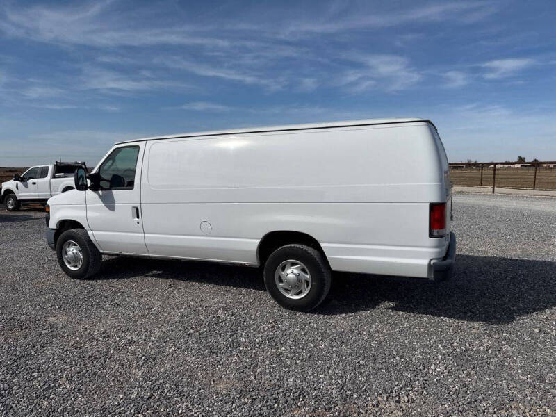2013 Ford E-Series E-350 SD