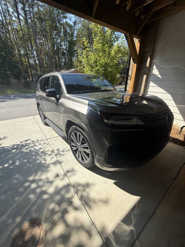 2024 Lexus LX Luxury's photo