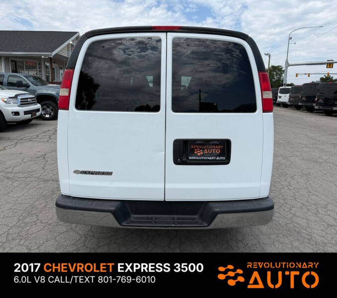 2017 Chevrolet Express LT 3500