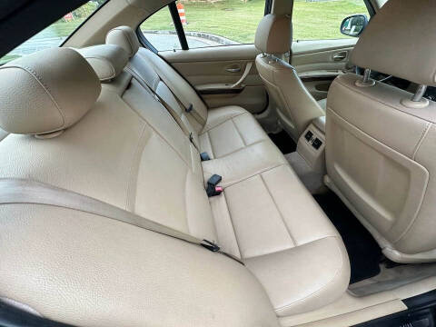 2011 BMW 3 Series 328i