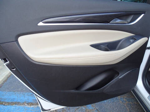 2018 Buick Enclave Essence