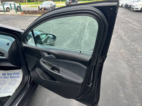 2017 Chevrolet Cruze LT Auto