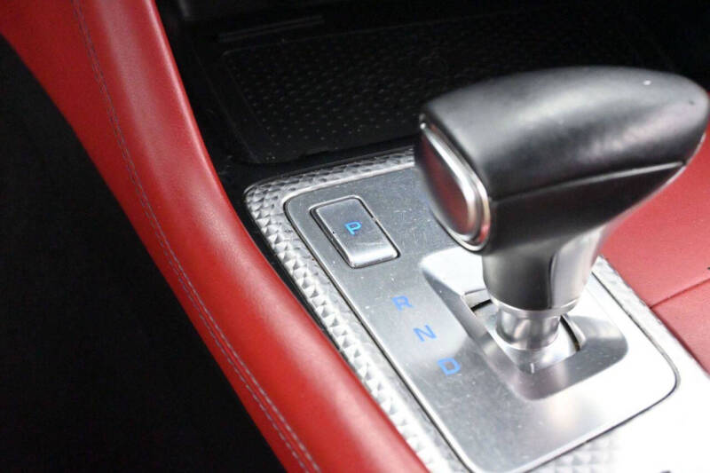 2023 Genesis G70