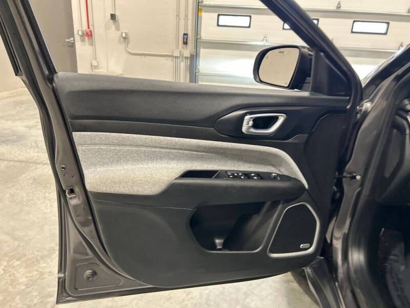 2023 Jeep Compass Latitude Lux