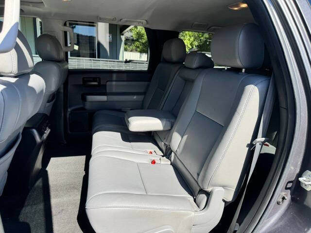 2012 Toyota Sequoia SR5